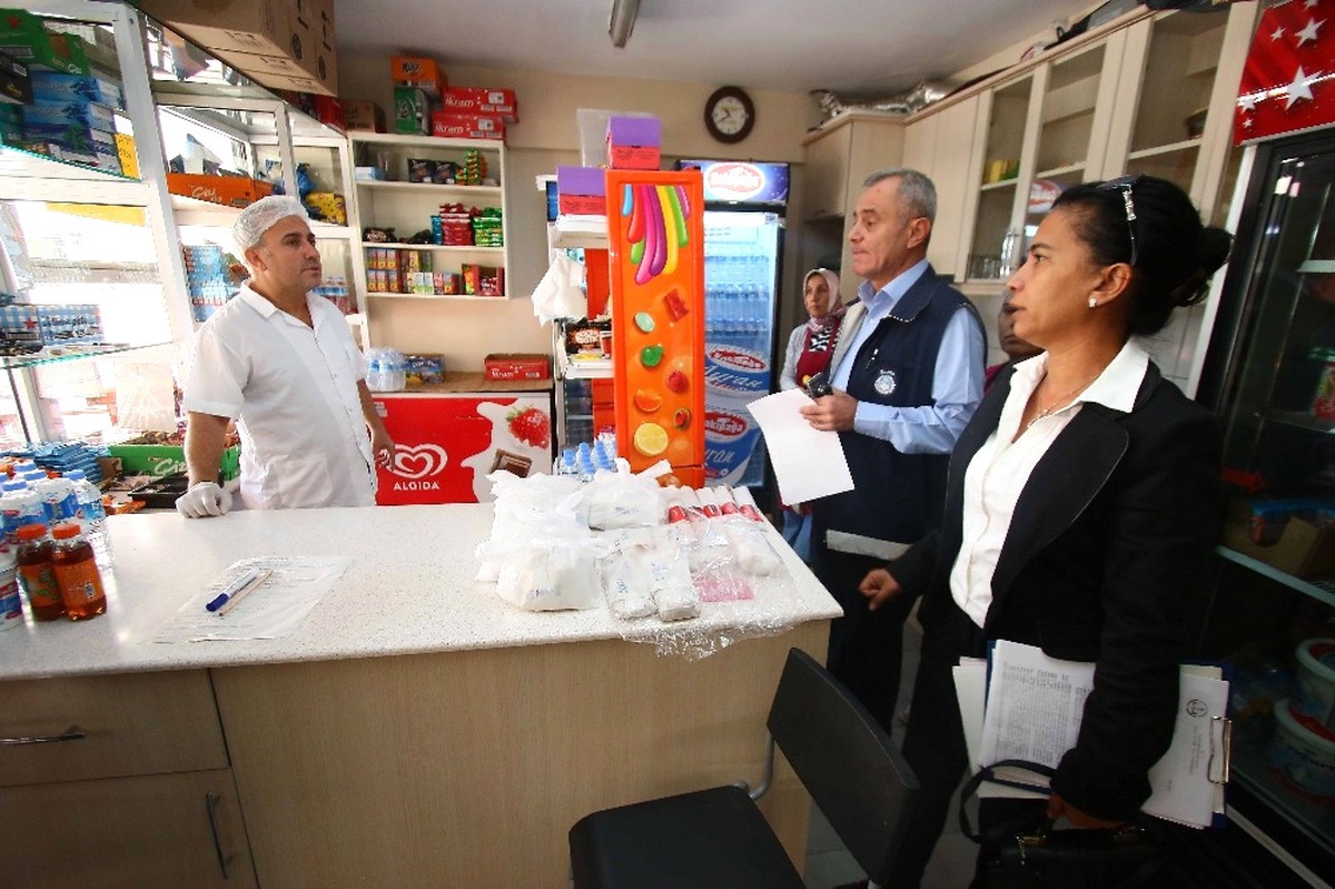 Bayraklı\'da Okul Kantinlerine Hijyen Denetimi
