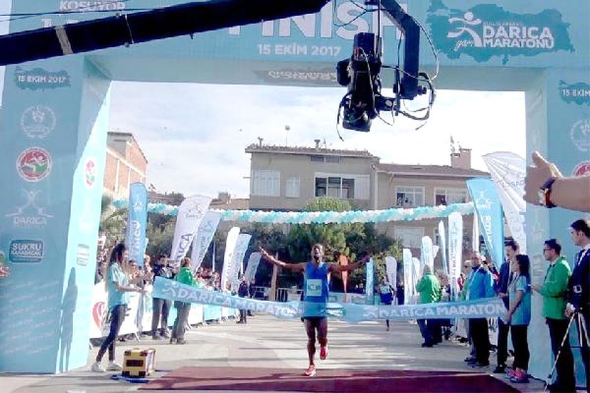 Darıca Uluslararası Yarı Maratonu\'nu Etiyopya ve Kenyalı Atletler Kazandı