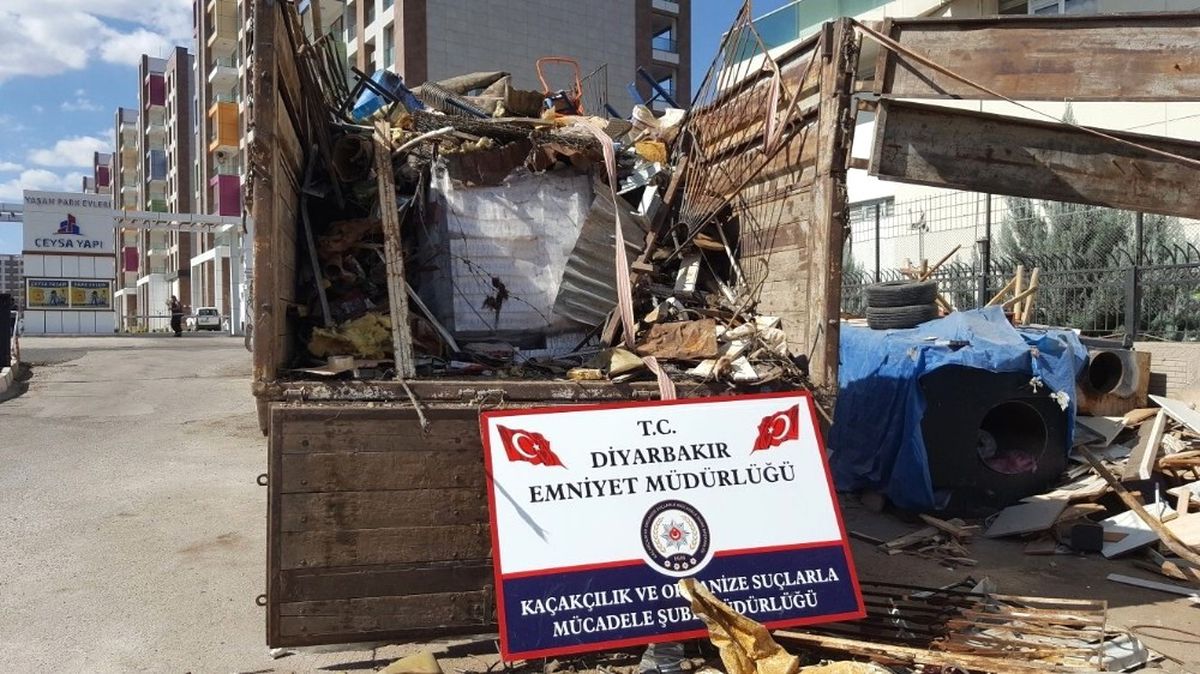 Diyarbakır\'da 139 Bin 100 Paket Kaçak Sigara Ele Geçirildi