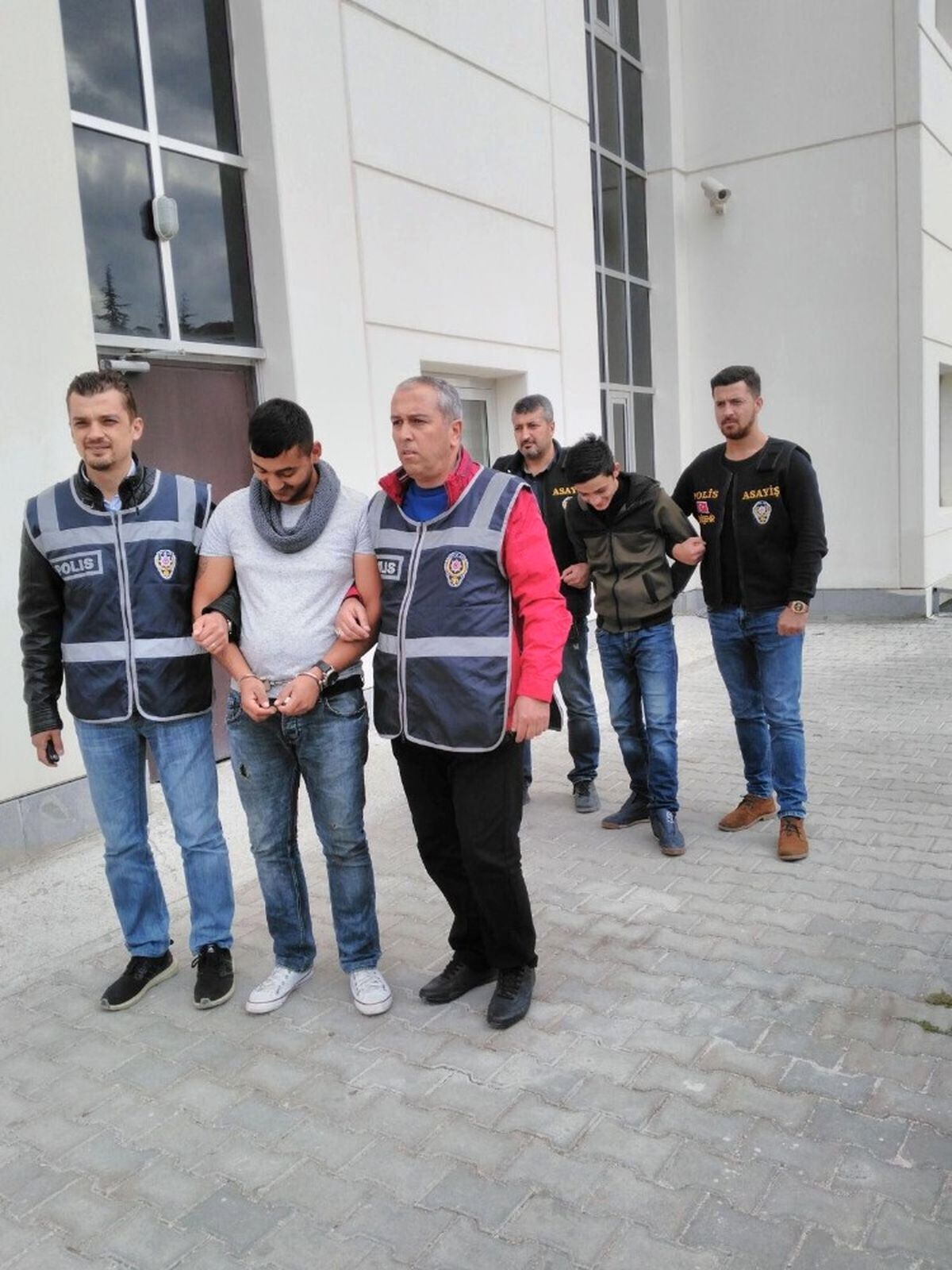 Eskişehir\'de Kumar Baskını: 2 Gözaltı