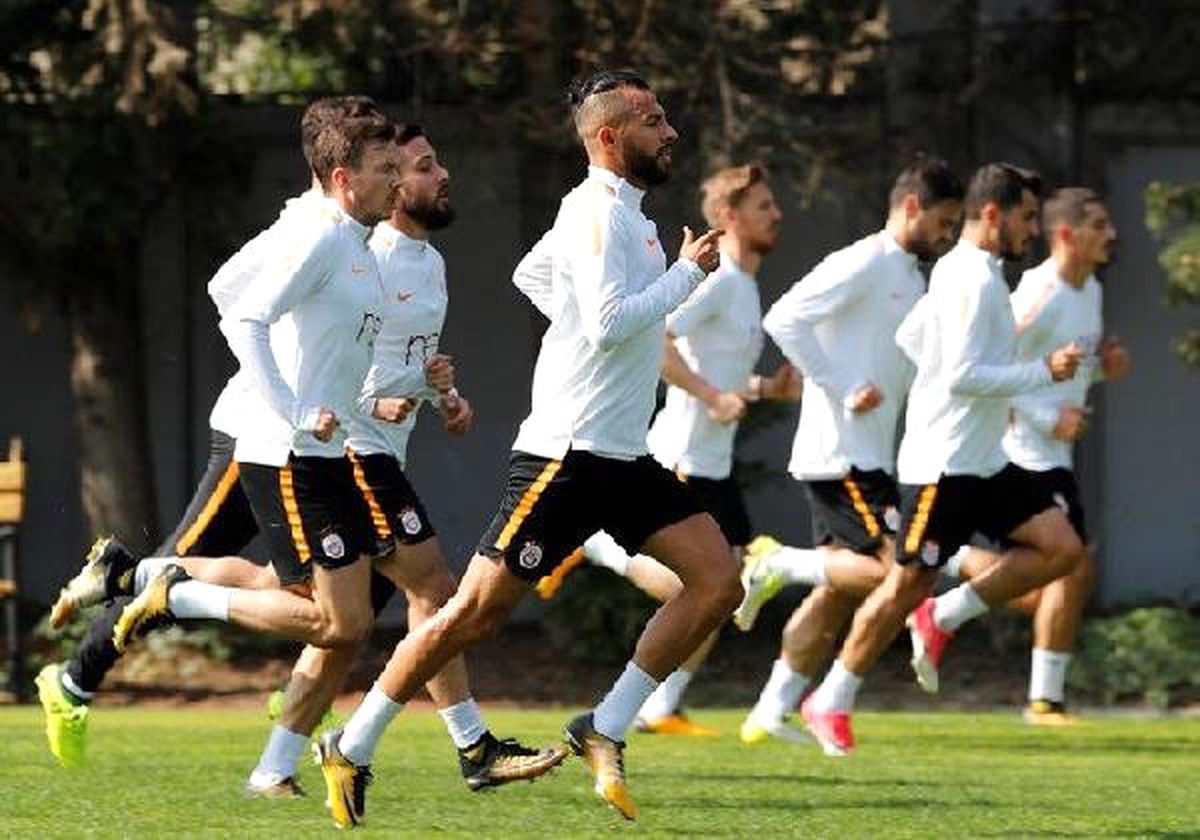 Galatasaray\'da Derbi Hazırlıkları Başladı