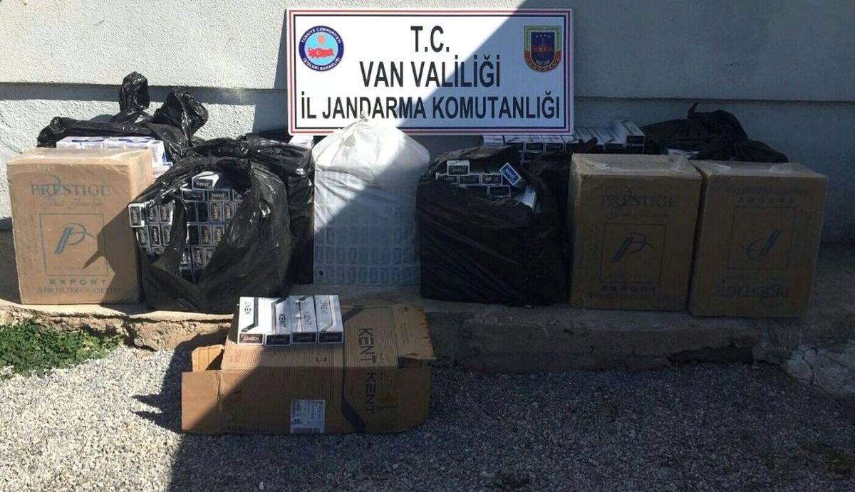 Muradiye\'de Kaçak Sigara Operasyonu