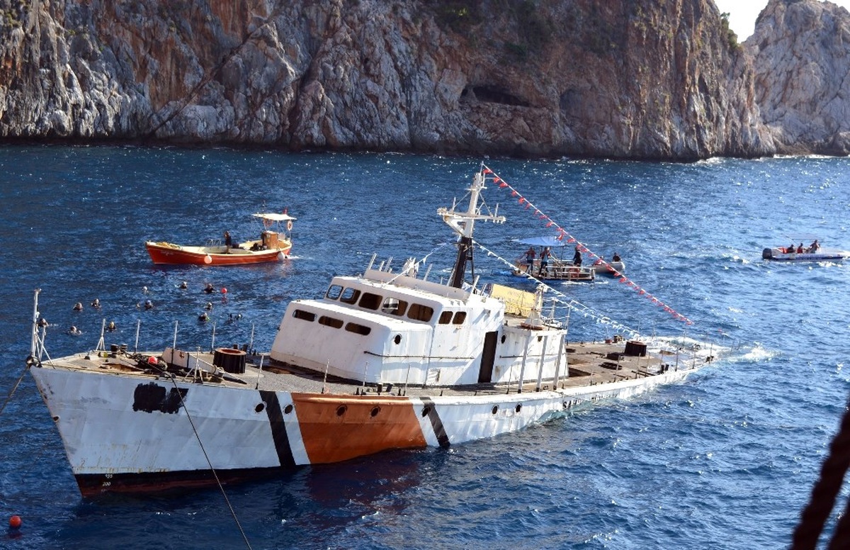 Sahil Güvenlik Gemisi Dalış Turizmi İçin Batırıldı