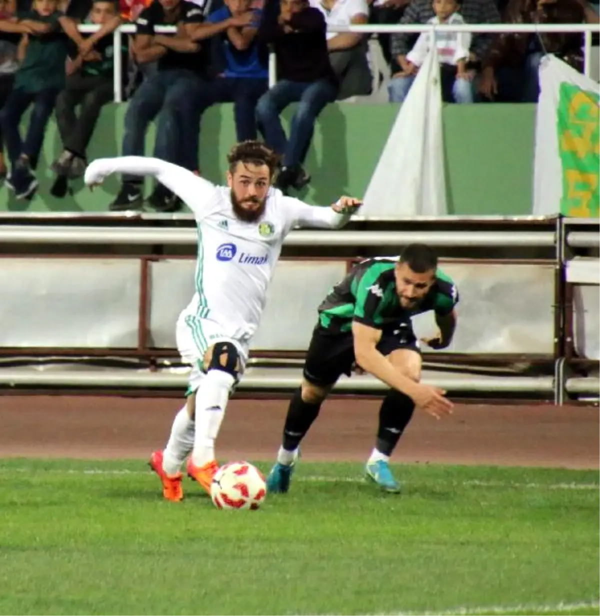 Şanlıurfaspor-Sakaryaspor: 2-2