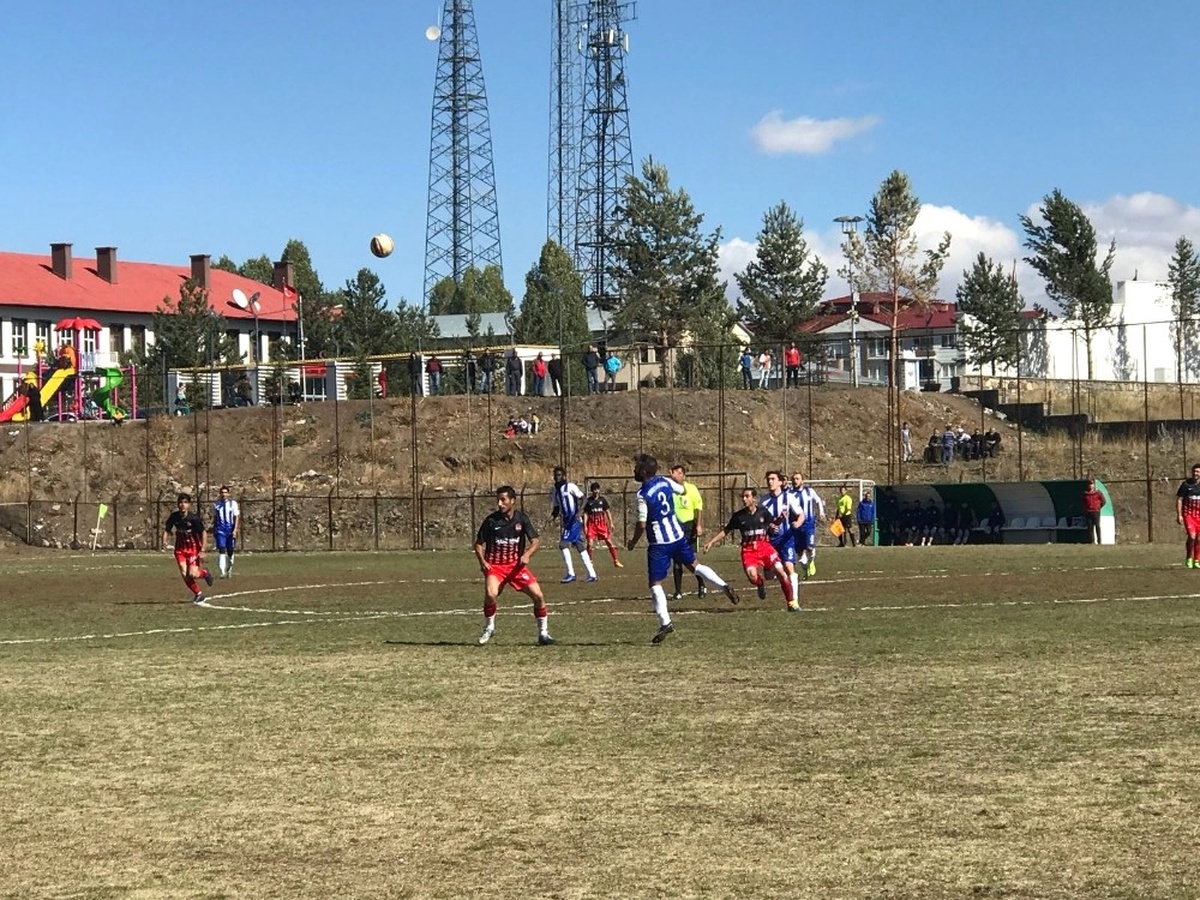 Sarıkamış Gençler Birliği Spor: 2 Kağızman Spor: 1