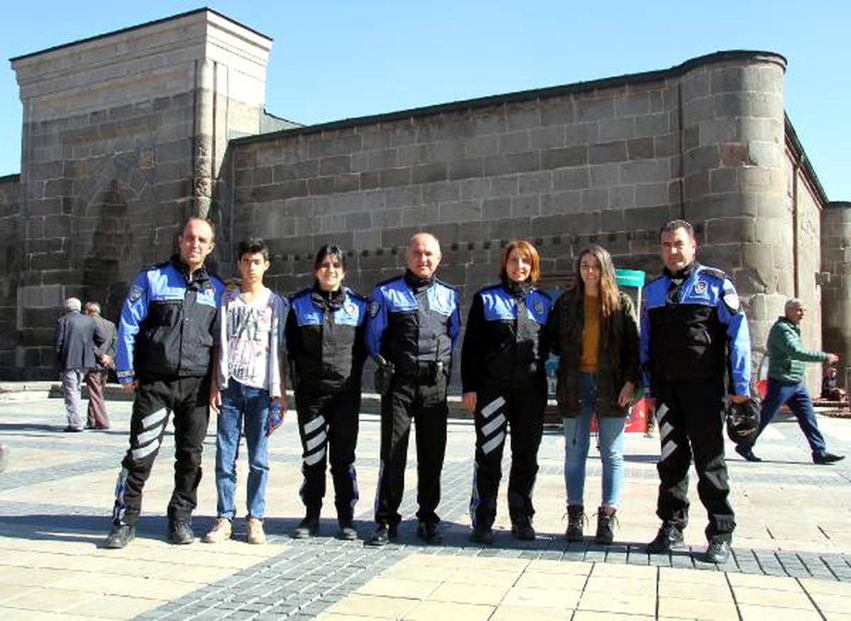 Toplum Destekli Polis, Çocukları Mutlu Etti