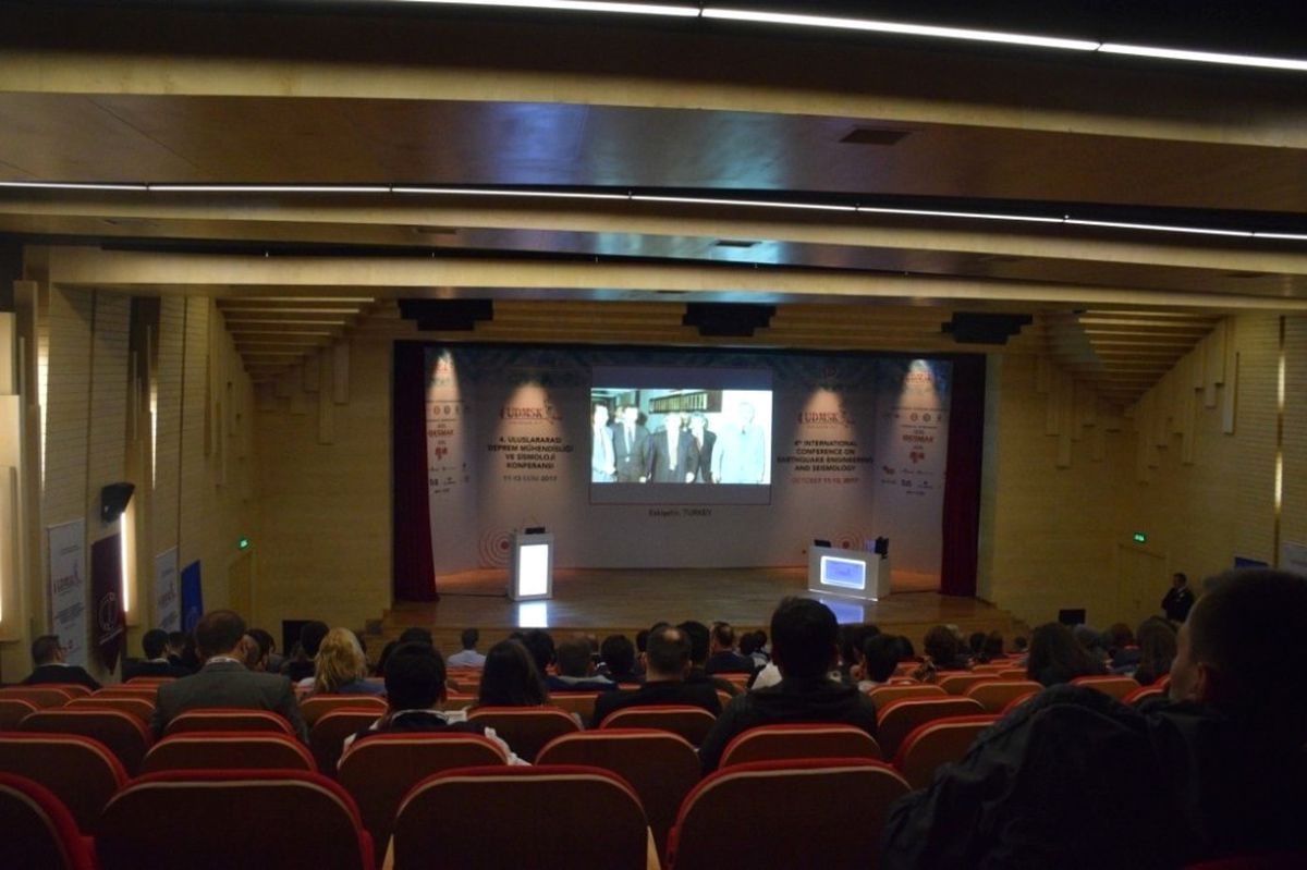 Uluslararası Deprem Mühendisliği ve Sismoloji Konferansı 3\'üncü Gününü de Başarıyla Tamamladı