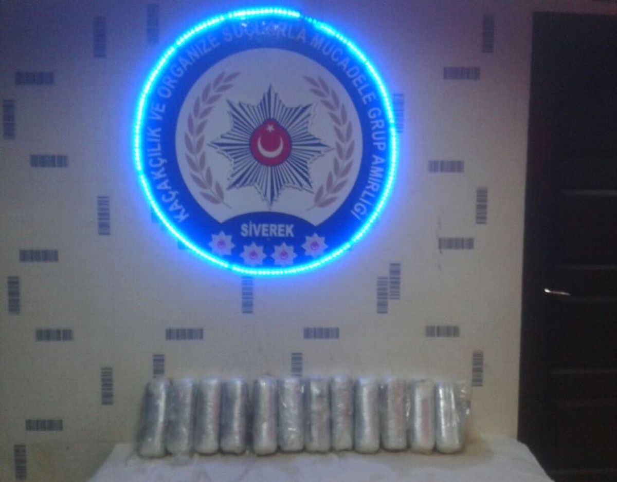 Yakıt Deposundan 14 Kilo 700 Gram Esrar Çıktı