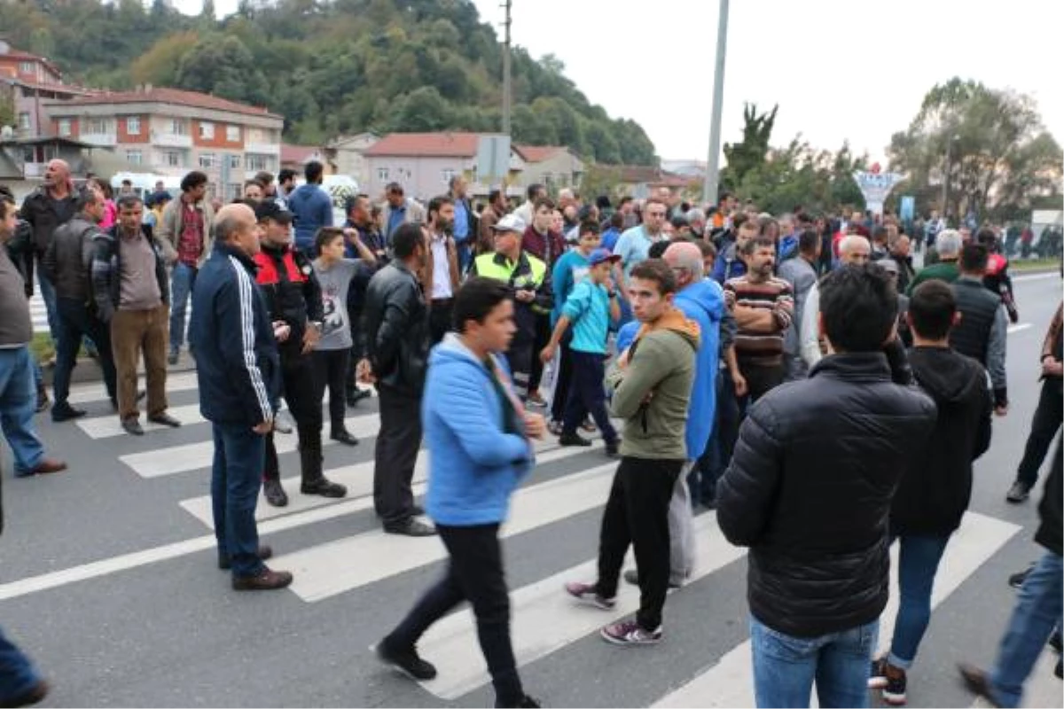 Zonguldak Ereğli\'de Kazaların Yaşandığı Yolda Eylem