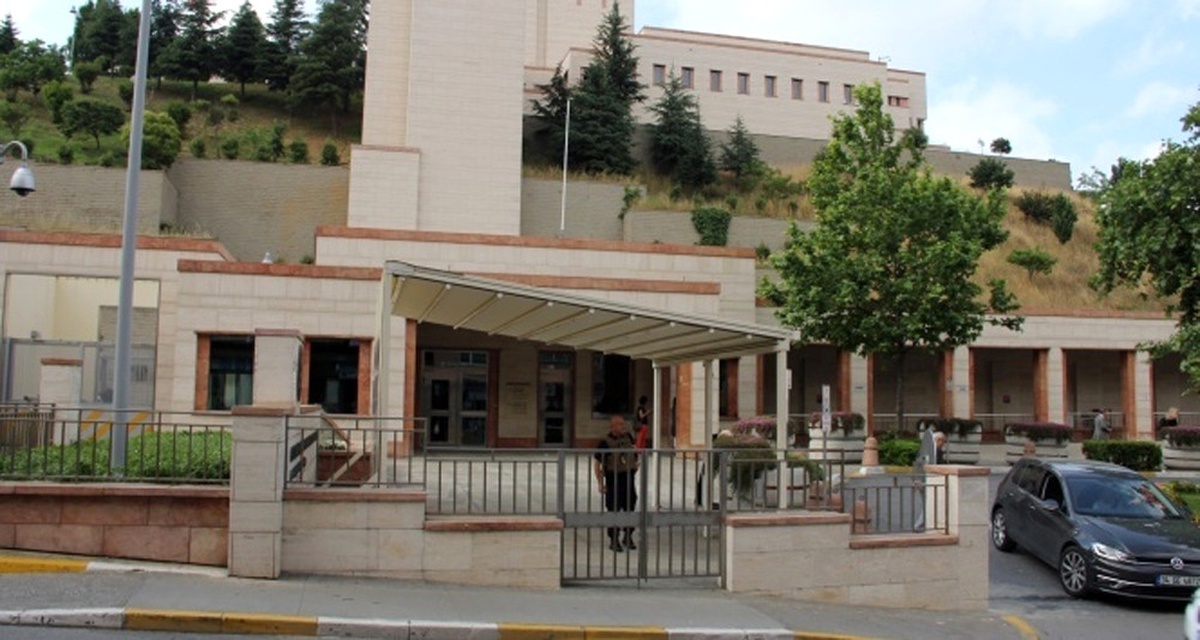 ABD Konsolosluğu Çalışanının Eşi ve Kızı Serbest Bırakıldı