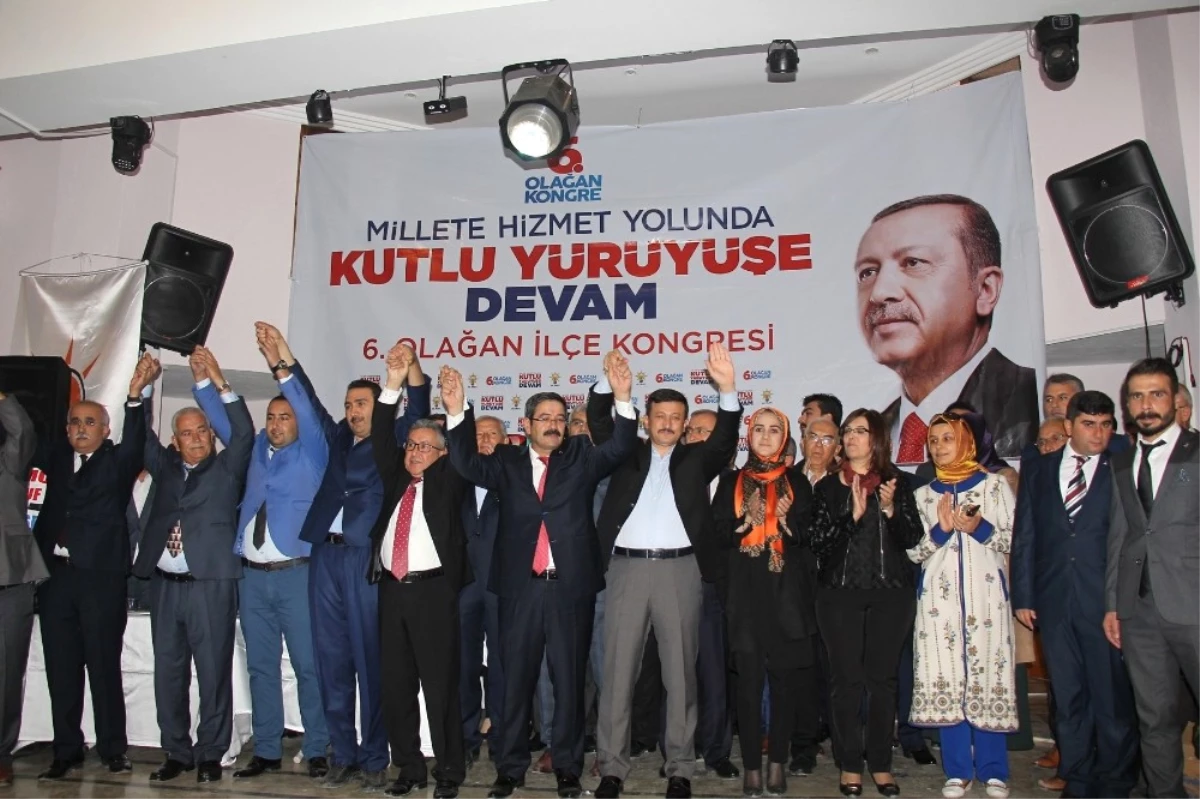 AK Parti Bucak\'ta Kongre Heyecanı