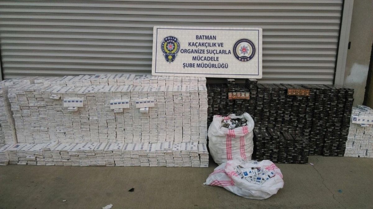 Batman\'da 21 Bin 630 Paket Kaçak Sigara Ele Geçirildi