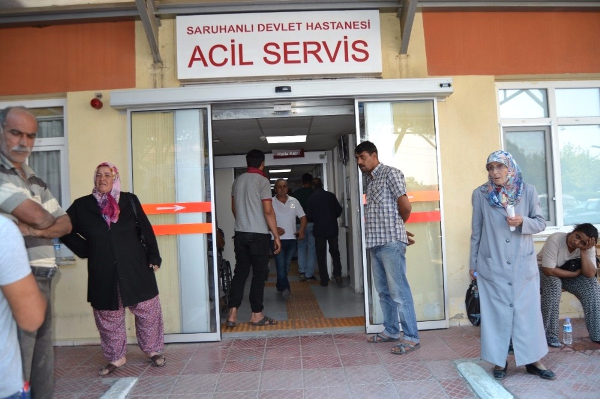 Bir Gün Bekleyen Düğün Yemeğinden Zehirlendiler