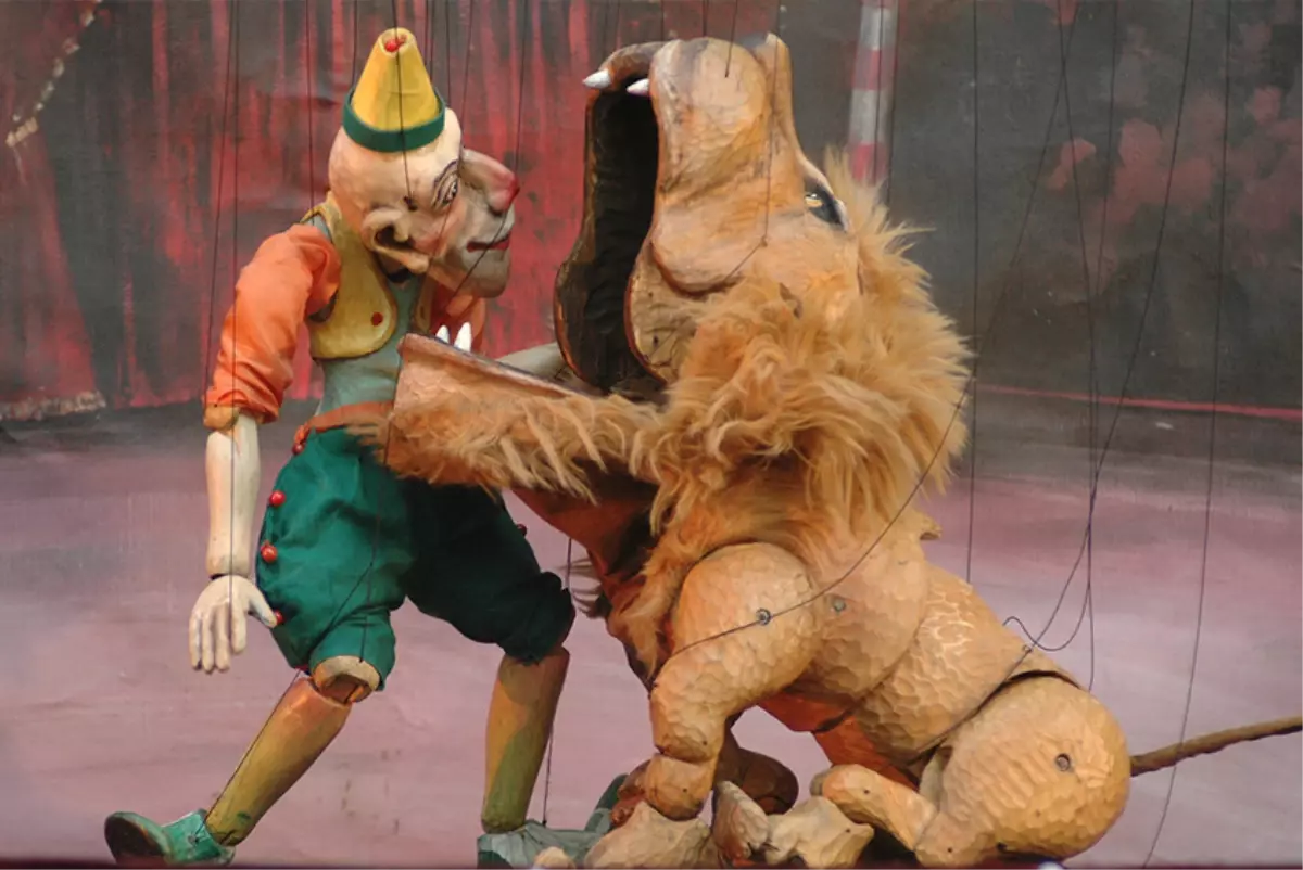 Dünyanın En Ünlü Kukla Gösterileri Mall Of İstanbul\'da