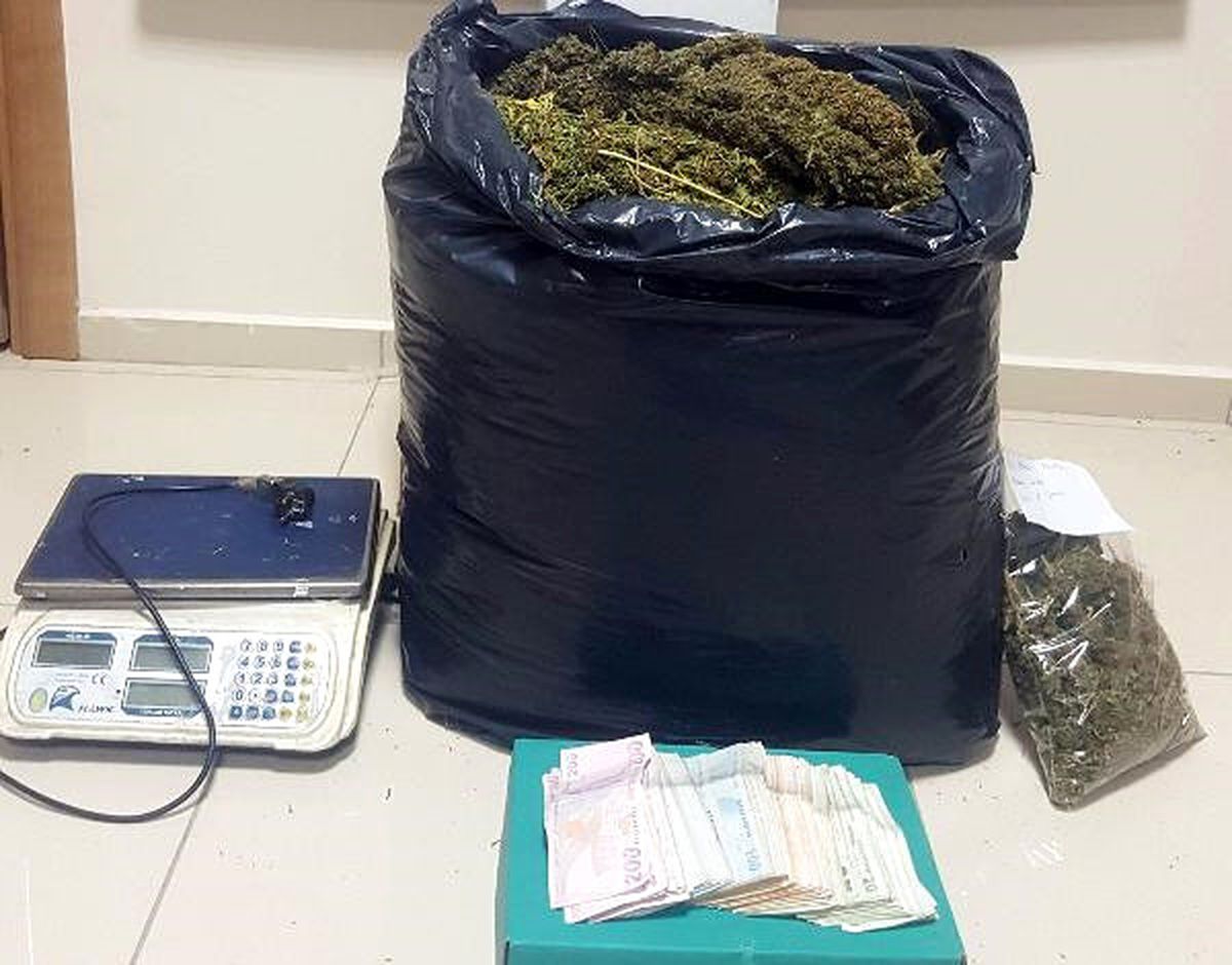 Gaziantep\'te 13 Kilo Esrar Ele Geçirildi