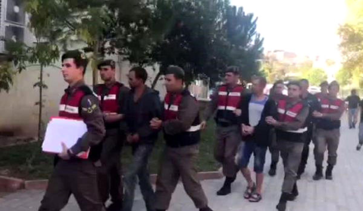 Göçmen Kaçakçılığı İddiasıyla 3 Ukraynalı Tutuklandı