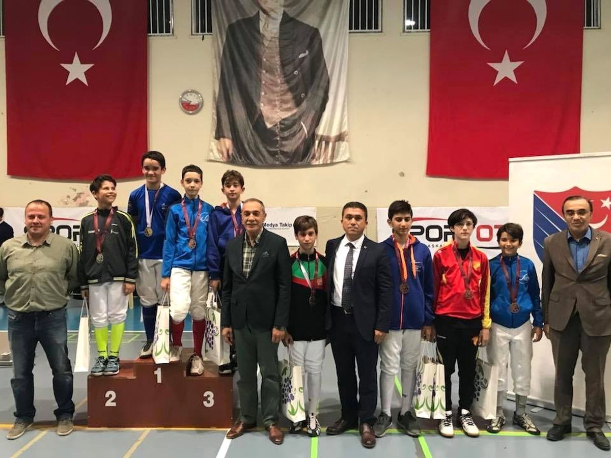 Gölbaşı İlçesinde Eskrim Turnuvası Başladı