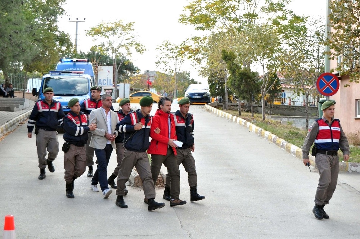 Görevinden İhraç Edilen Emniyet Müdürü Yunanistan\'a Kaçarken Yakalandı