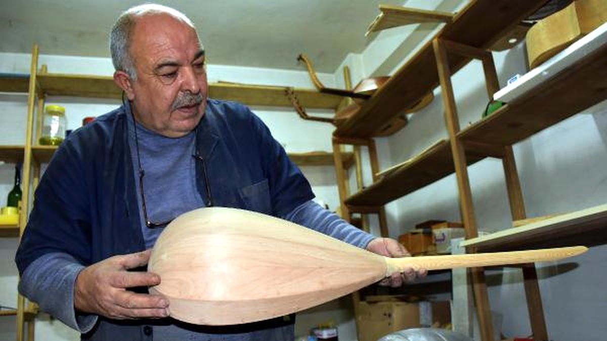 İstek Üzerine \'Dombra\' Üretimine Başladı