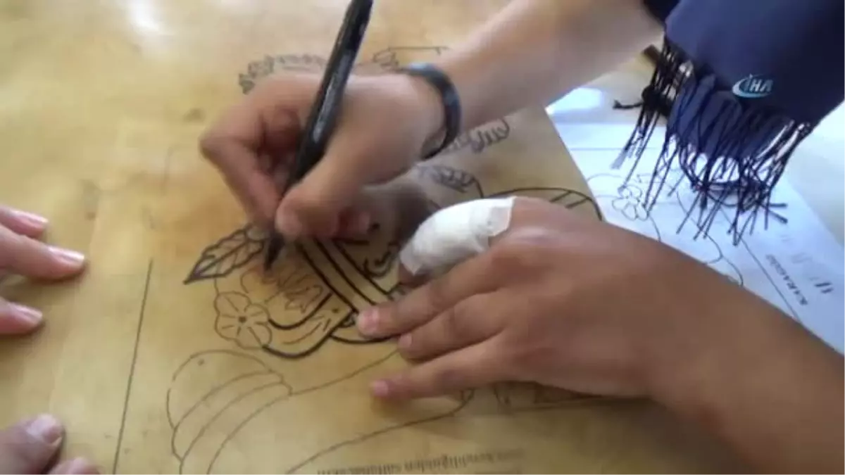 Karagöz-Hacivat Tasvirleri Mşü\'de Yaşatılıyor