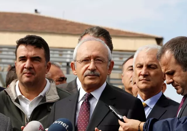 Kılıçdaroğlu, Deniz Baykal’ı Ziyaret Etti Bilinci Açık ama Önümüzdeki