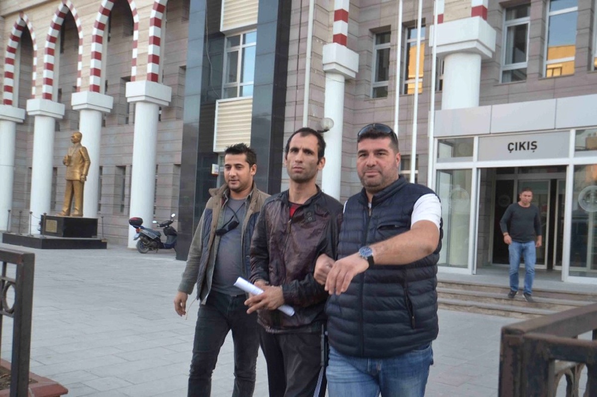 Kuşadası\'ndaki Oto Galerici Cinayetine 2 Tutuklama