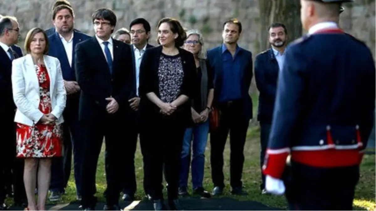 Madrid Puigdemont\'dan Cevap Bekliyor