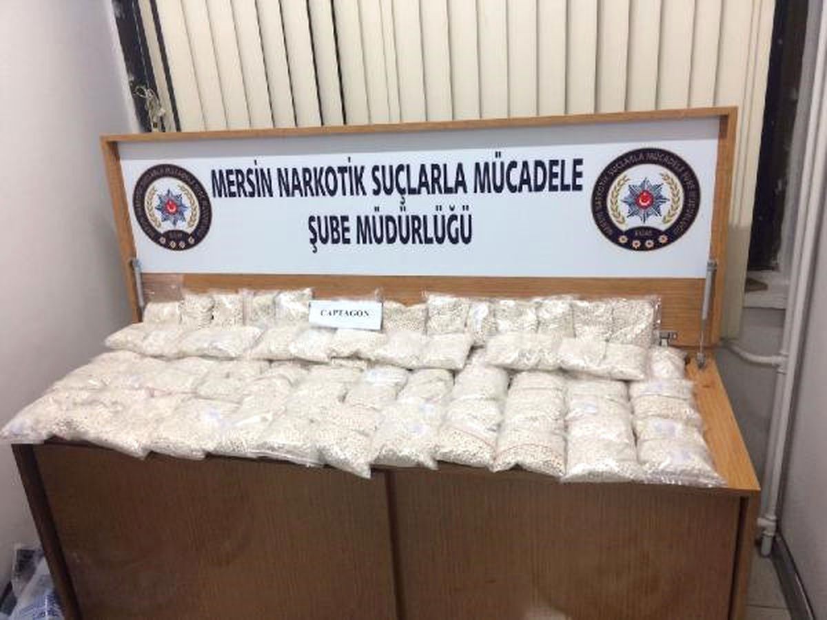 Mersin\'de 219 Bin Captagon Ele Geçirildi