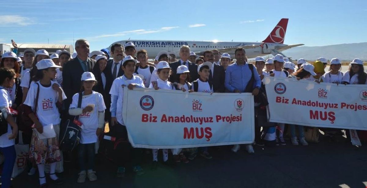 Muş\'tan 200 Öğrenci Aydın\'a Uğurlandı