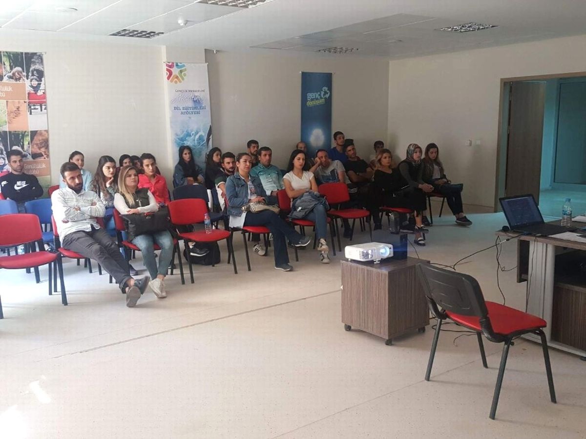 Siirt\'te Hakemlere Seminer Verildi