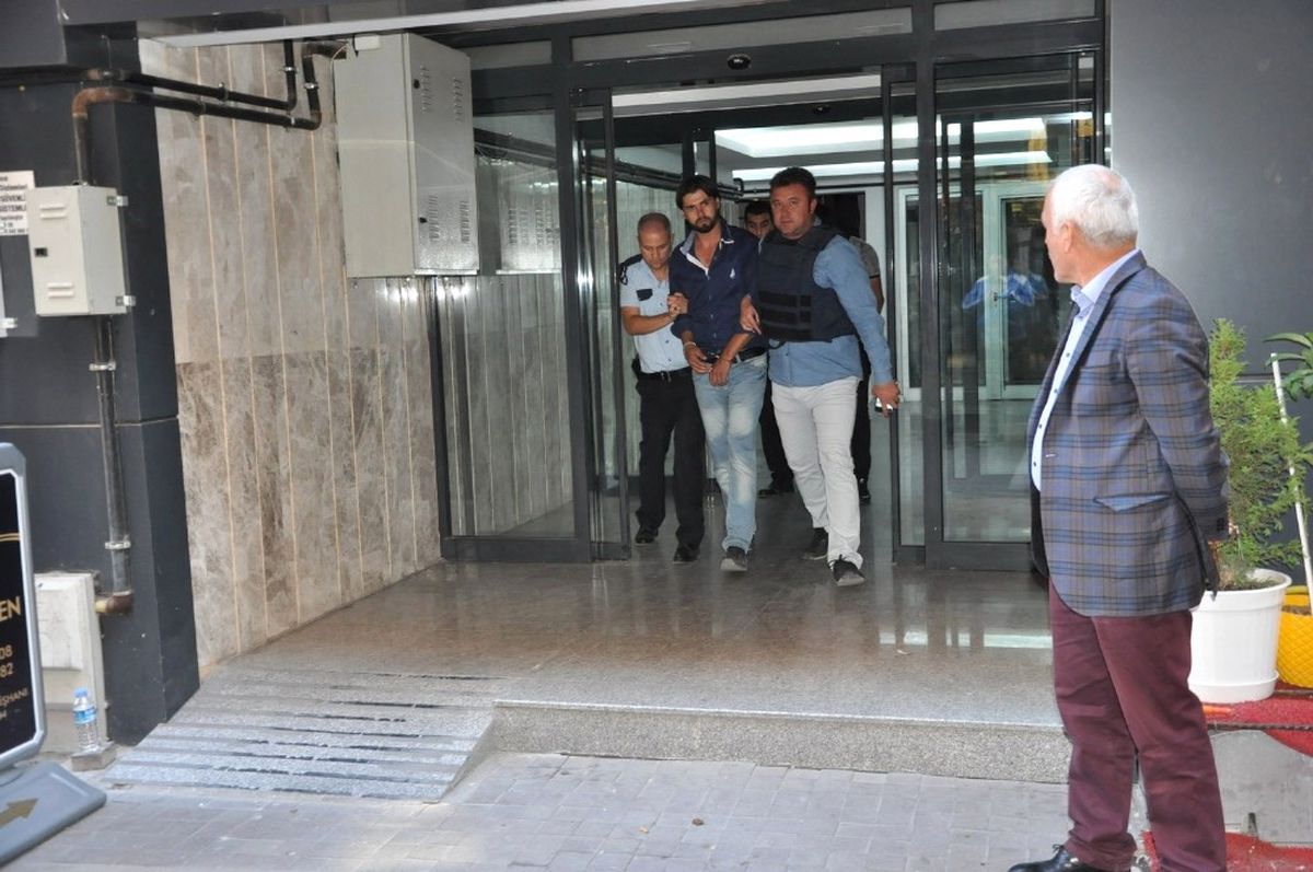 Uşak\'ta Silahlı Baskını Polis Son Anda Önledi