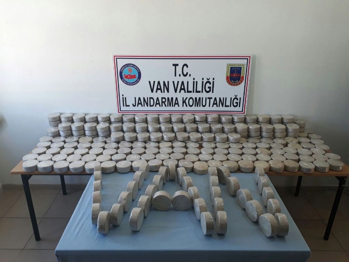 Van\'da Zehir Tacirlerine Darbe