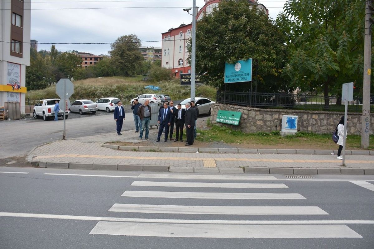 Yeşiltepe-Kepez Yoluna Sinyalizasyon Sistemi Kurulacak