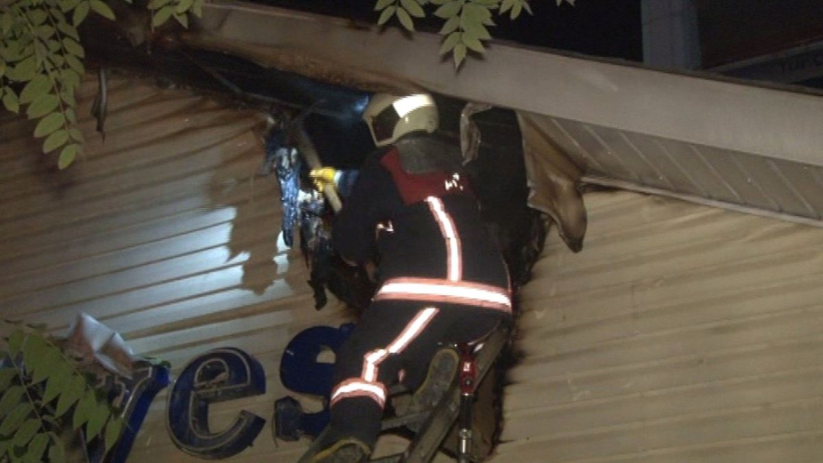 Ankara Büyükşehir Belediyesi "Alo Ambulans" Binasında Yangın