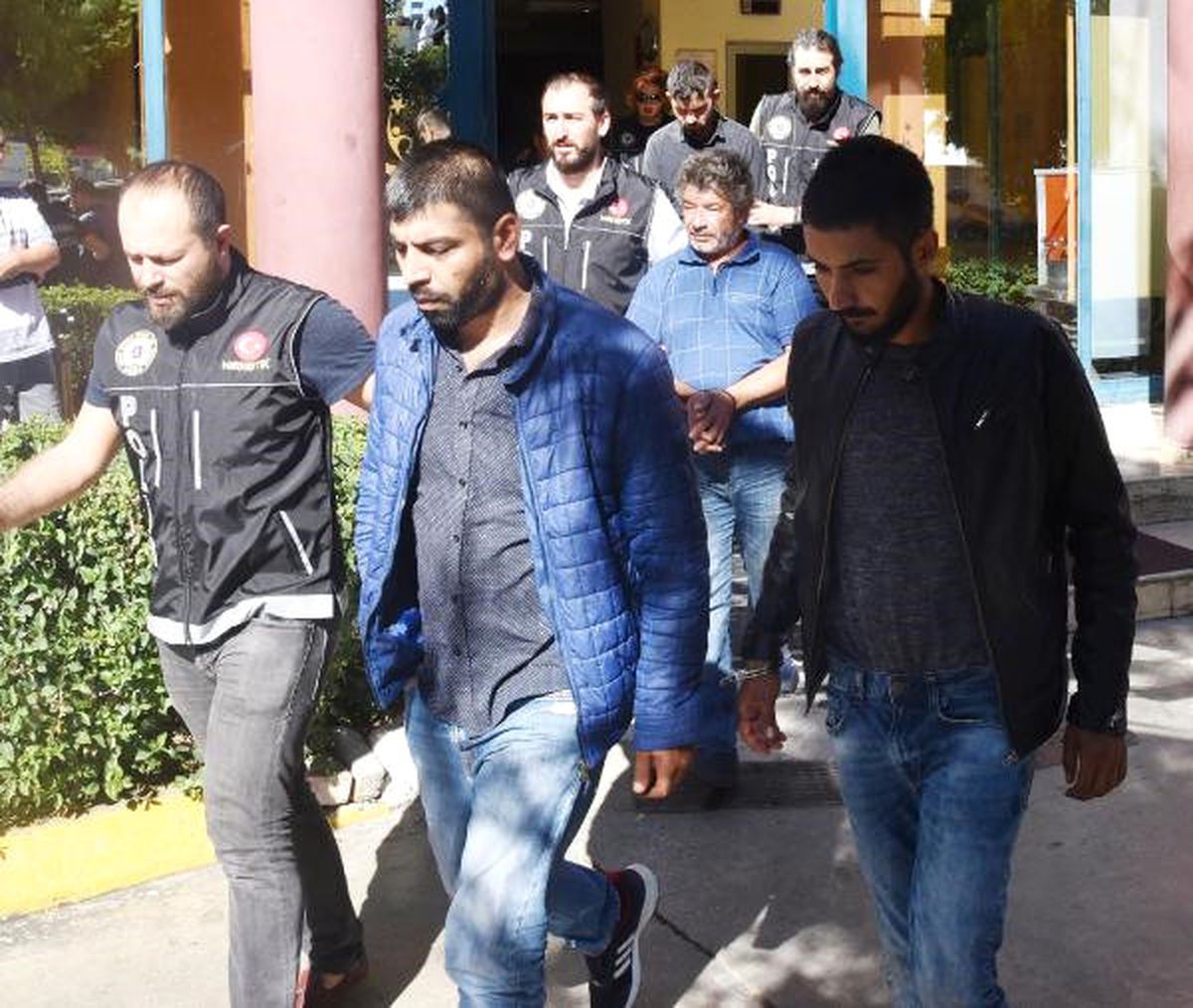Antalya\'da Uyuşturucu Operasyonu: 8 Gözaltı