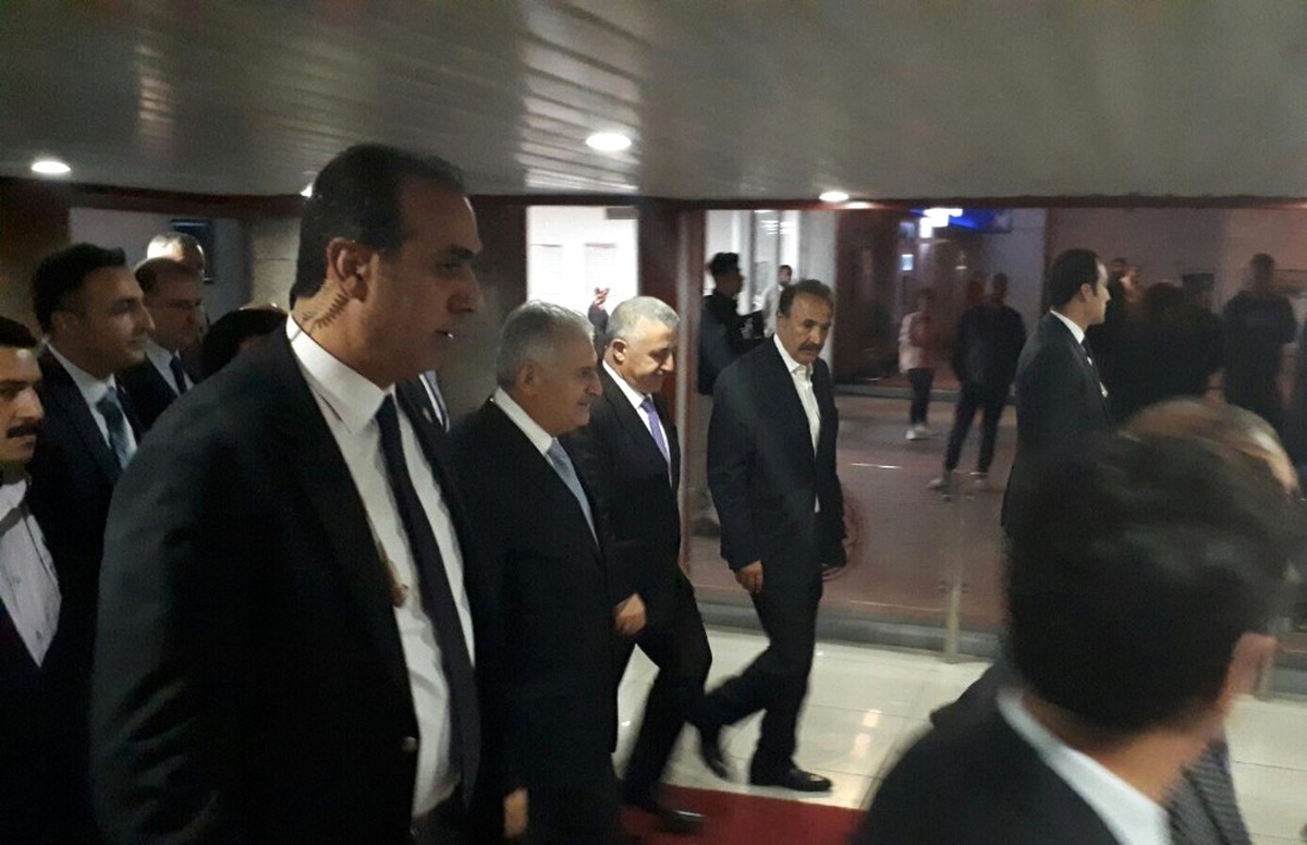Başbakan Yıldırım, Baykal\'ı Hastanede Ziyaret Etti