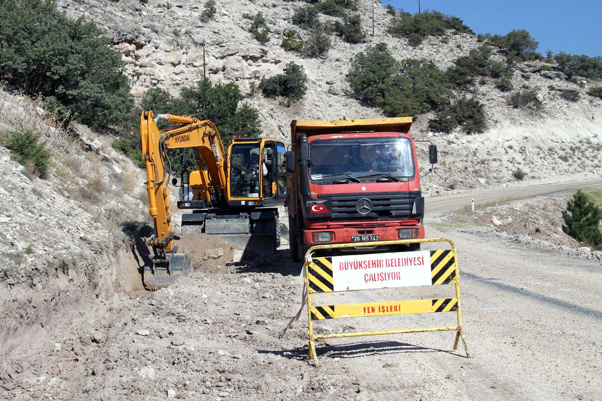 Büyükşehir İlçelerde Hız Kesmiyor