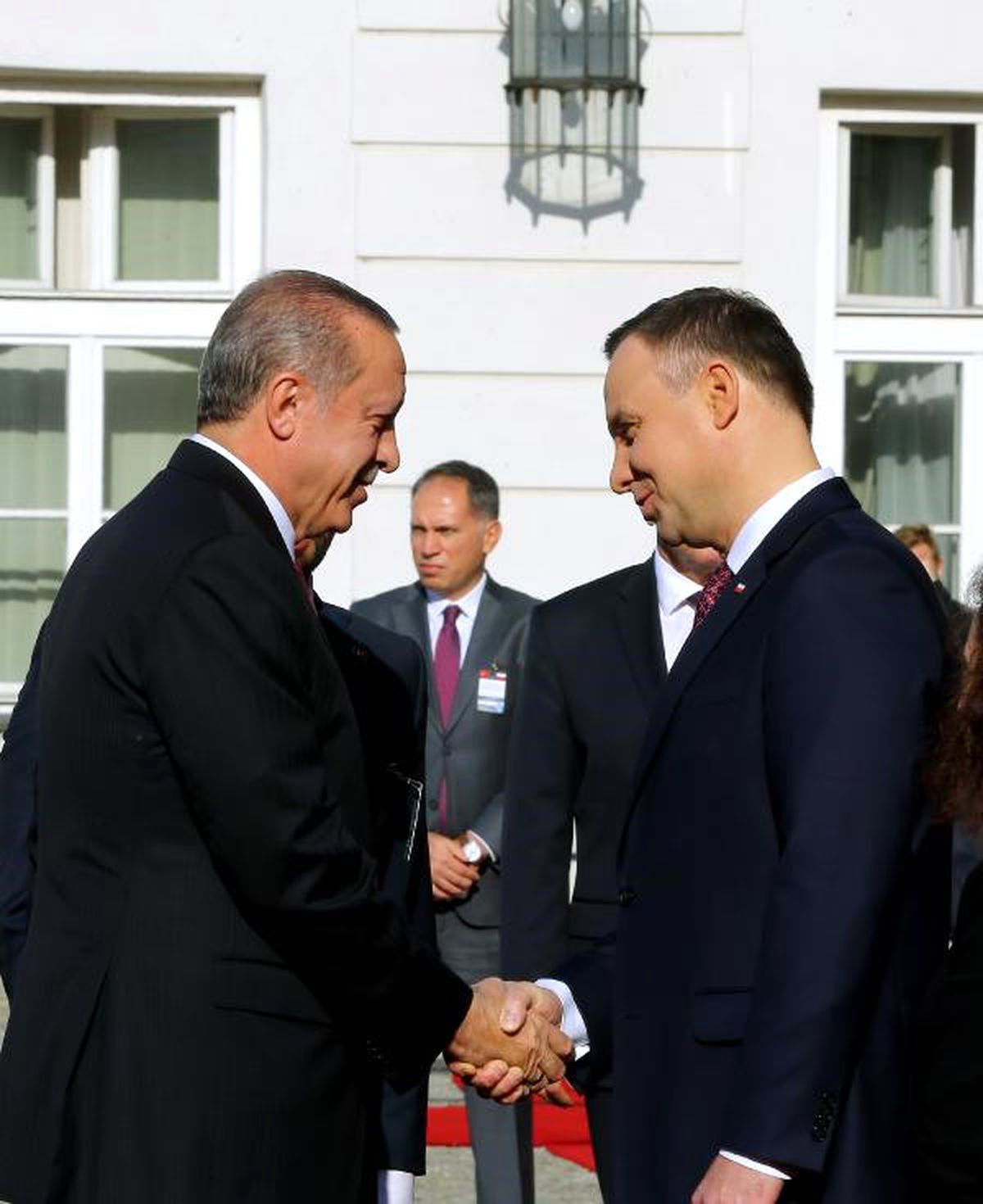 Cumhurbaşkanı Erdoğan, Polonya\'da Resmi Törenle Karşılandı