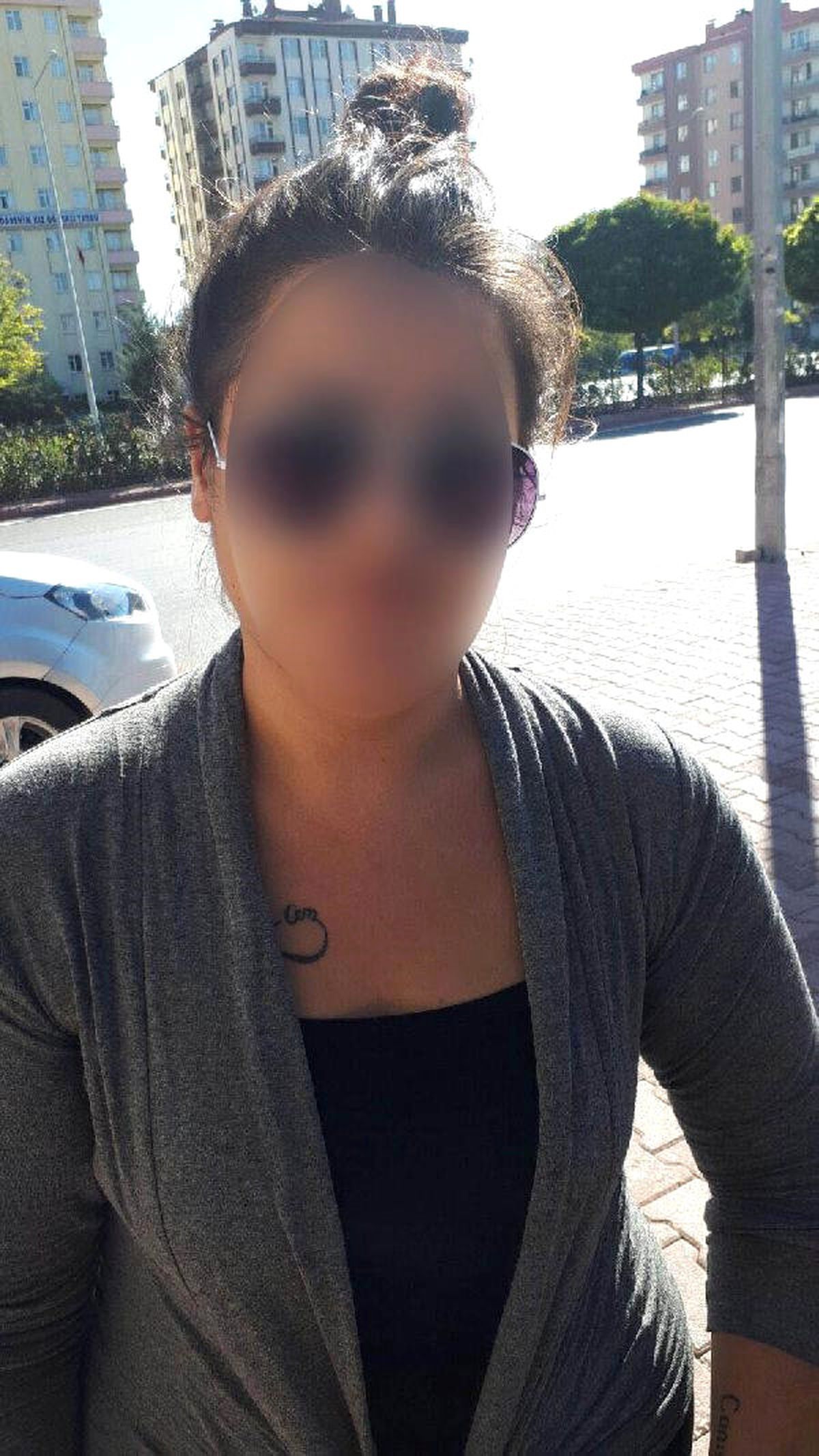 Genç Kız İç Çamaşırında Uyuşturucu Hap ile Yakalandı
