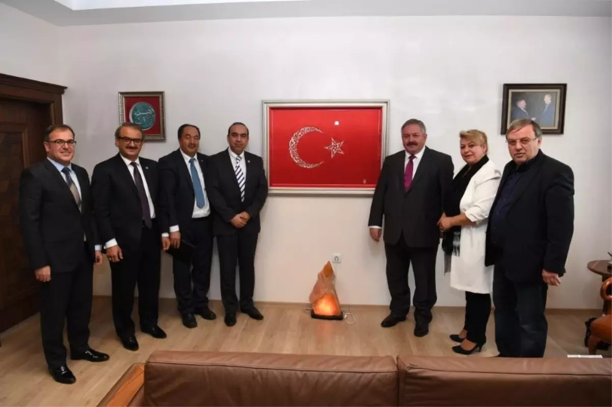 Hollanda Kayserililer Vakfı\'ndan Kayseri Organize Sanayi Bölge Müdürlüğü\'ne Ziyaret