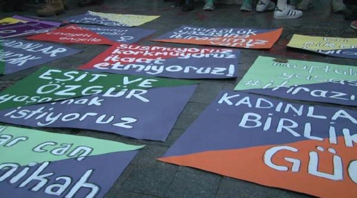 Kadınlardan Müftülük Yasasına Tepki Eylemi