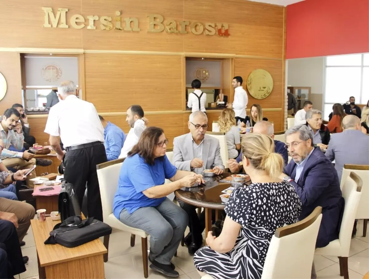 Mersin Barosu\'ndan Avukatlara Aşure İkramı