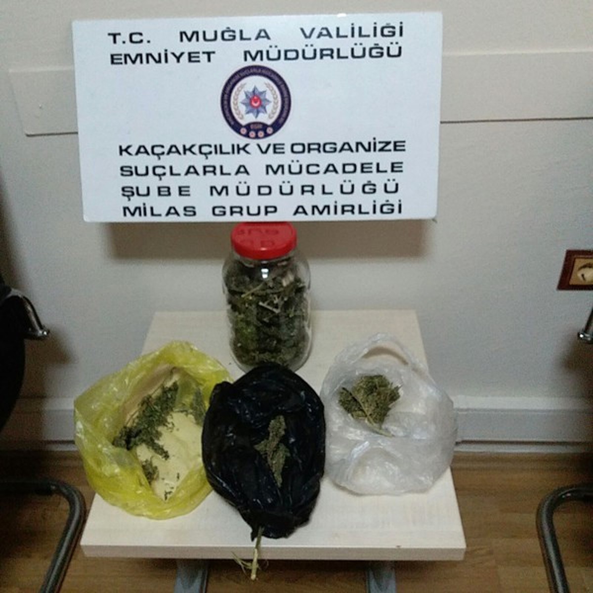 Oscar\'ın Hassas Burnu Uyuşturucuya Geçit Vermedi