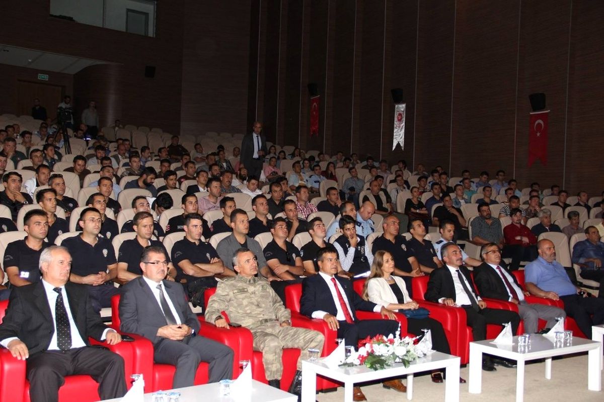 Polis ve Jandarmaya "Başarı ve Mutluluk" Semineri