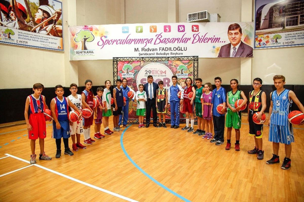 Şehitkamil Belediyesinden Beşi Bir Yerde Organizasyon
