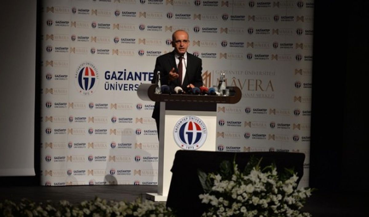 Şimşek\'ten \'Borçluluk\' Eleştirilerine Yanıt