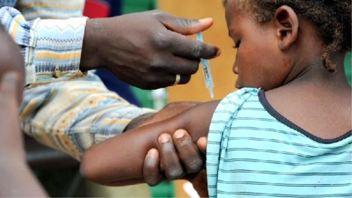 Who Nijerya\'da Yaklaşık 900 Bin Kişiye Sarıhumma Aşısı Yaptı