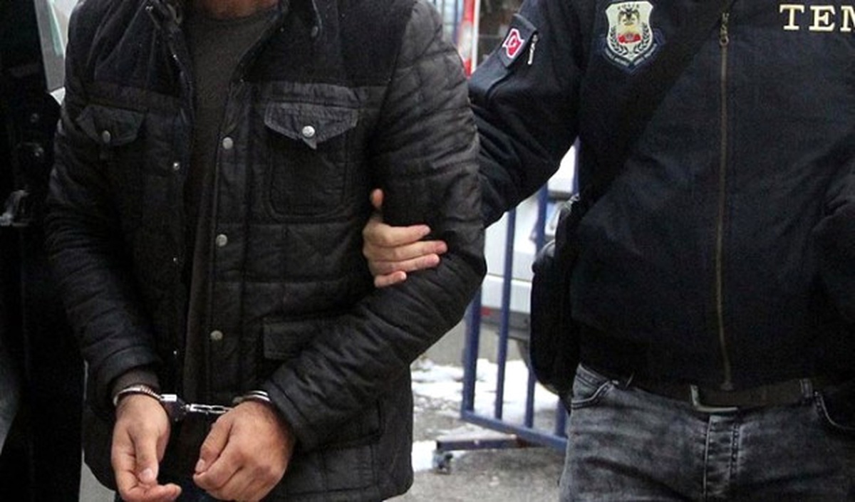 Yurt Dışına Kaçmak İsteyen Hakim Adayı Tutuklandı
