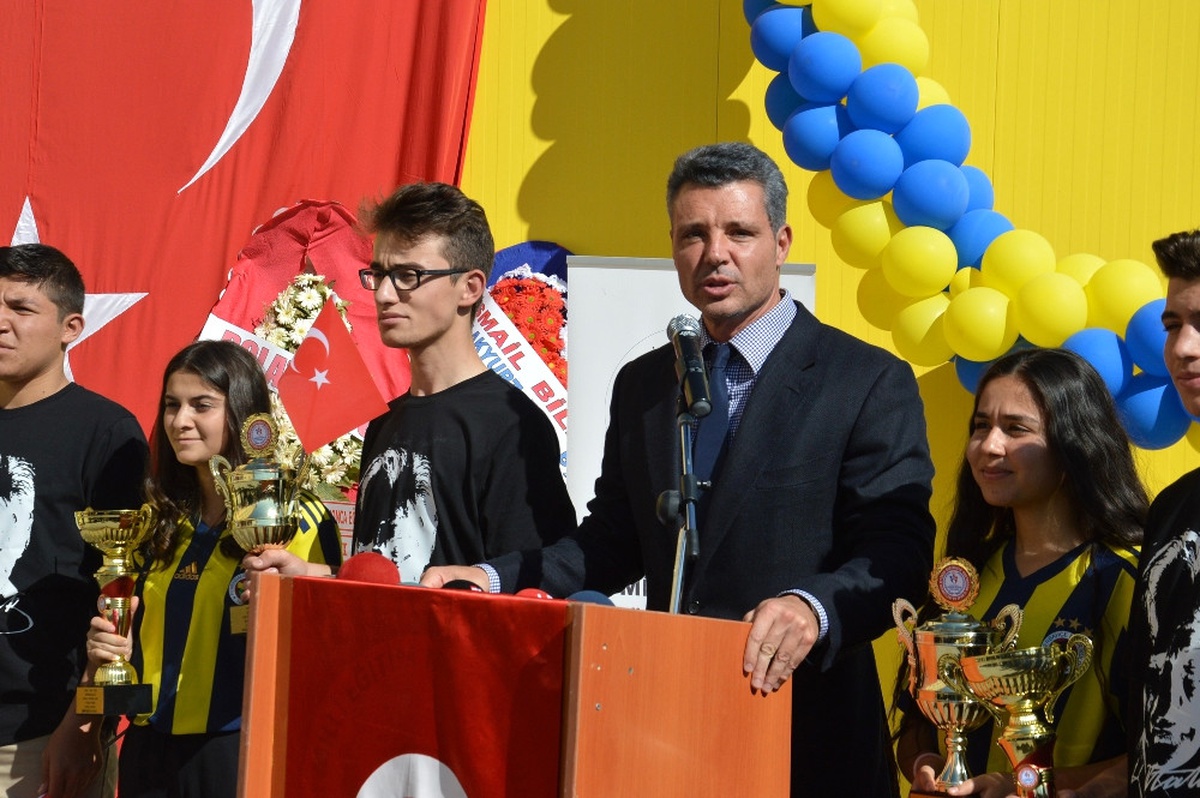 Amacımız Memleketimize Hayırlı Vatandaşlar Yetiştirmek"