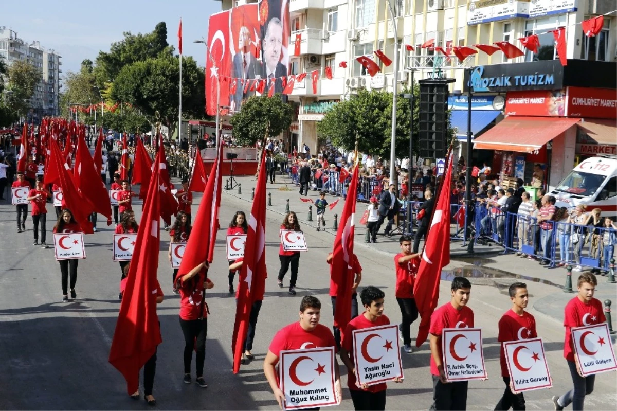 Antalya\'da Cumhuriyet Bayramı Kutlamaları